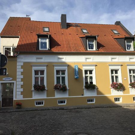 Pension & Sauna Am Lorenz Calbe Eksteriør billede