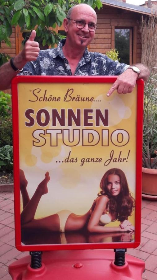 Pension & Sauna Am Lorenz Calbe Eksteriør billede
